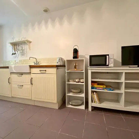 La Casa Poliglota Aux Portes De La Cité Médiévale Appartamento *